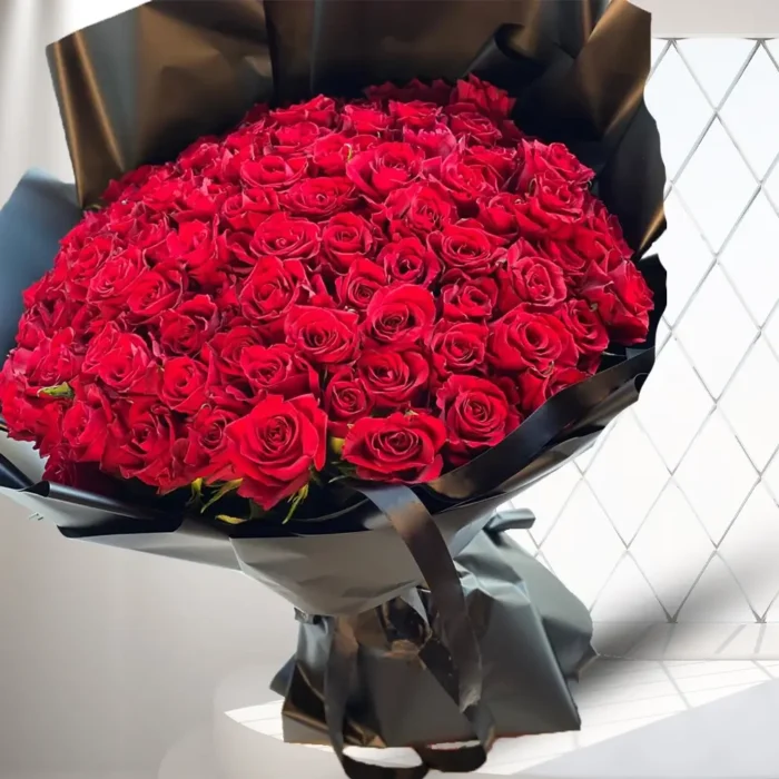 bouquet-of-100-red-roses