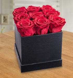roses-cube-black-box-aed169-box-of-love-1.jpg
